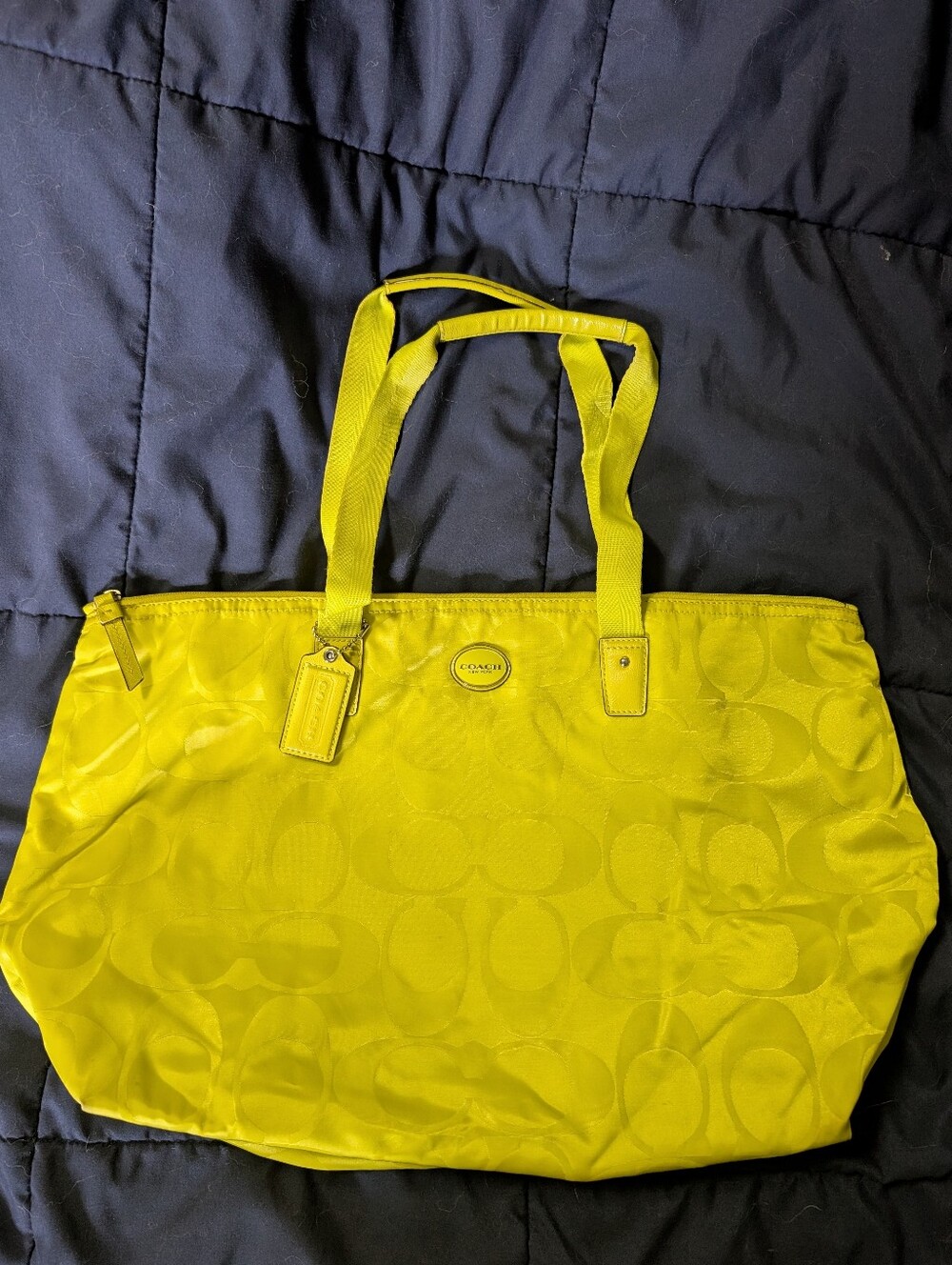 Coach Getaway Signature Packable Tote In Neon Yellow!